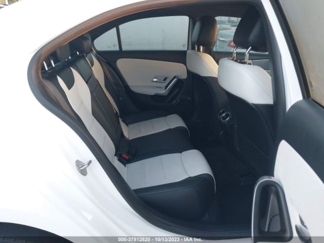 W1K3G4EB5LJ229238 Mercedes-Benz A-class A 220