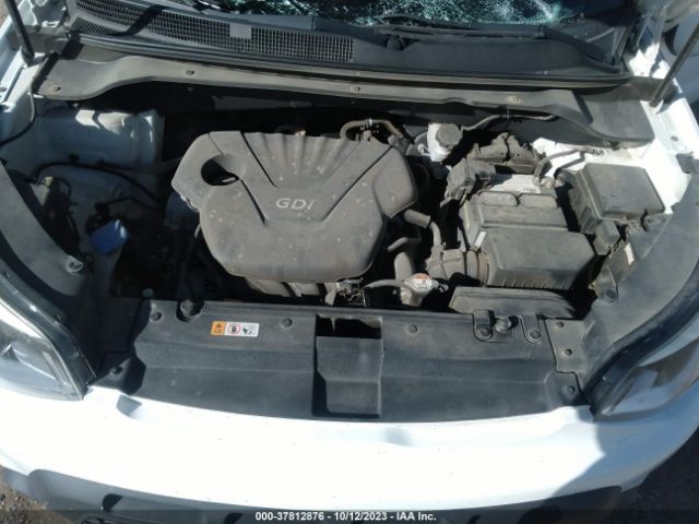 KNDJN2A2XE7105936 KIA Soul Base