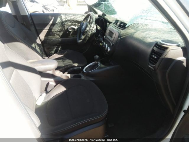 KNDJN2A2XE7105936 KIA Soul Base