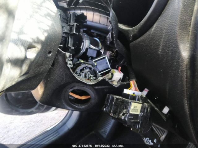 KNDJN2A2XE7105936 KIA Soul Base
