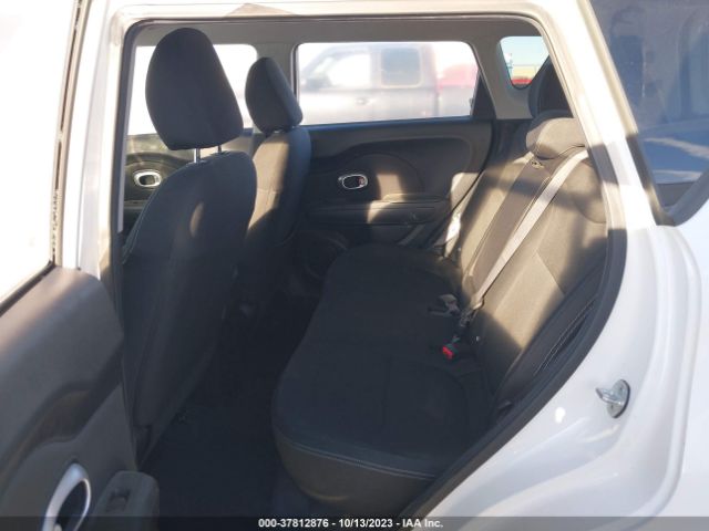KNDJN2A2XE7105936 KIA Soul Base