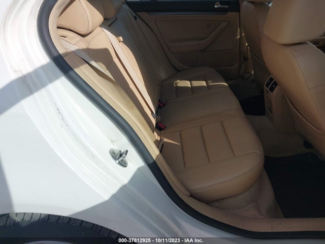 2009 VOLKSWAGEN JETTA SEDAN SE VIN: 3VWRM71K69M072784