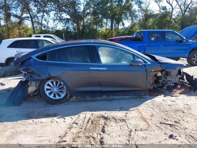 5YJXCBE26HF065542 Tesla Model X 90d/75d/100d