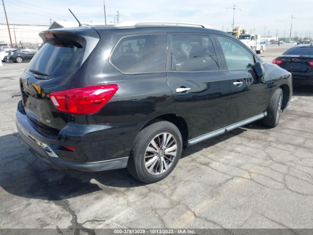 5N1DR2MN7JC605539 Nissan Pathfinder Sv