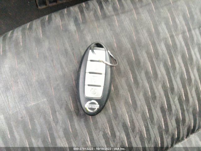 JN8AT2MV0HW023210 Nissan ROGUE SV