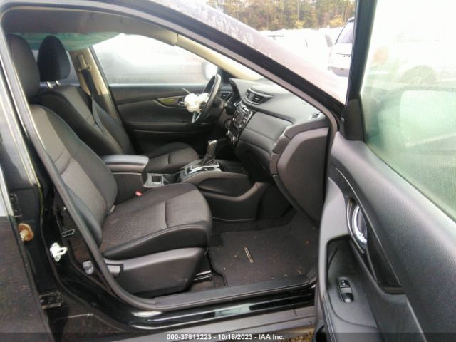 JN8AT2MV0HW023210 Nissan ROGUE SV
