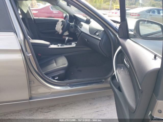 WBA8E5G59GNT93459 BMW 3 Series 320i Xdrive