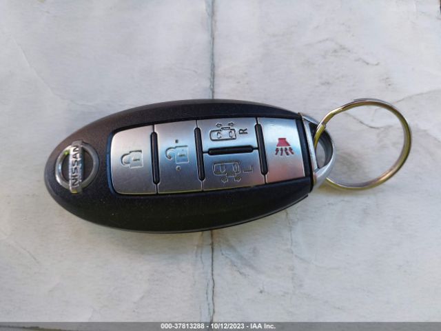 JN8AE2KP5E9101859 Nissan Quest Sv