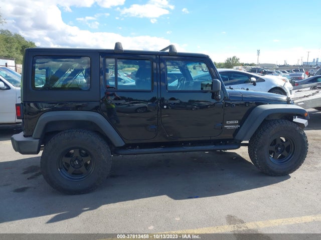 2016 JEEP WRANGLER UNLIMITED SPORT VIN: 1C4BJWDG9GL343656