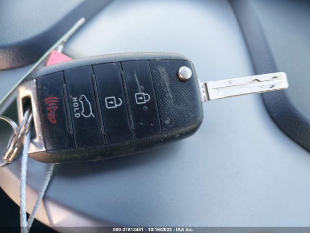 KNDPB3AC5F7678052 KIA Sportage Lx