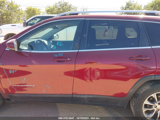 2019 JEEP CHEROKEE LATITUDE PLUS VIN: 1C4PJLLBXKD263991