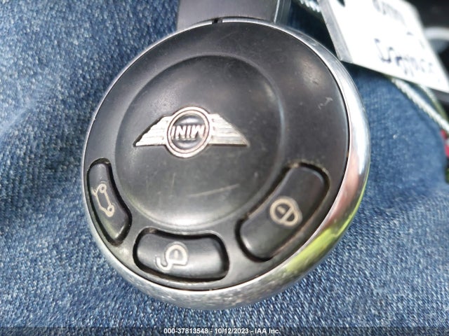 2010 MINI COOPER WMWMF3C53ATU77348 Photo 10