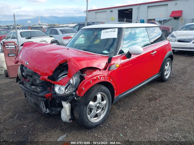 2010 MINI COOPER WMWMF3C53ATU77348 Photo 1