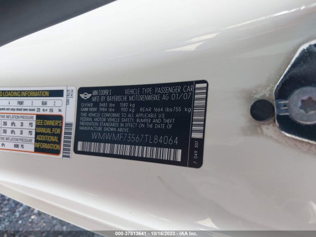 2007 MINI COOPER HARDTOP WMWMF73567TL84064 Photo 8