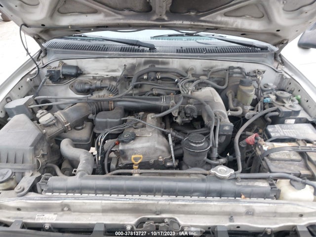 2000 TOYOTA TACOMA VIN: 4TAWM72N4YZ677412