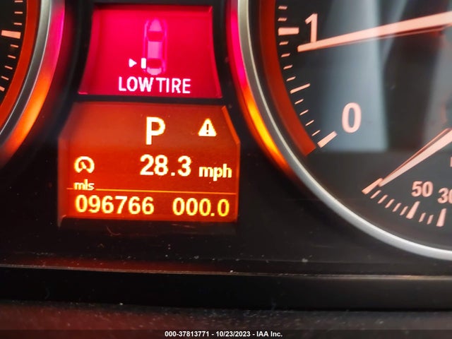BMW X1 Xdrive28i 2014 WBAVL1C50EVY16207 Image 7