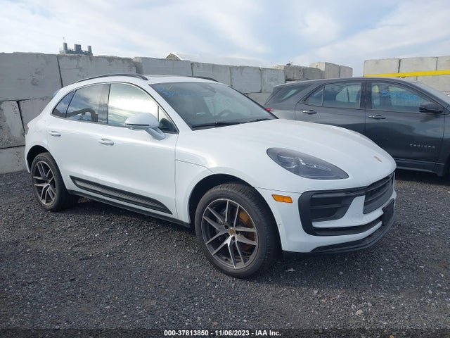 2022 PORSCHE MACAN WP1AA2A56NLB09283 Photo 0