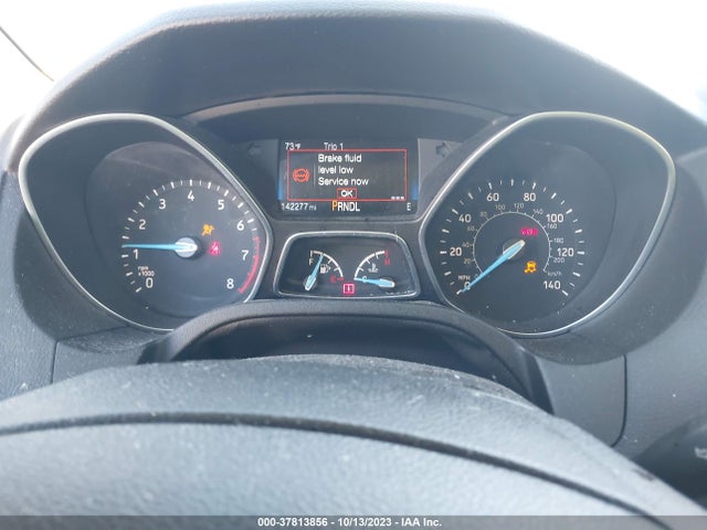 2015 FORD FOCUS SE VIN: 1FADP3K21FL301015