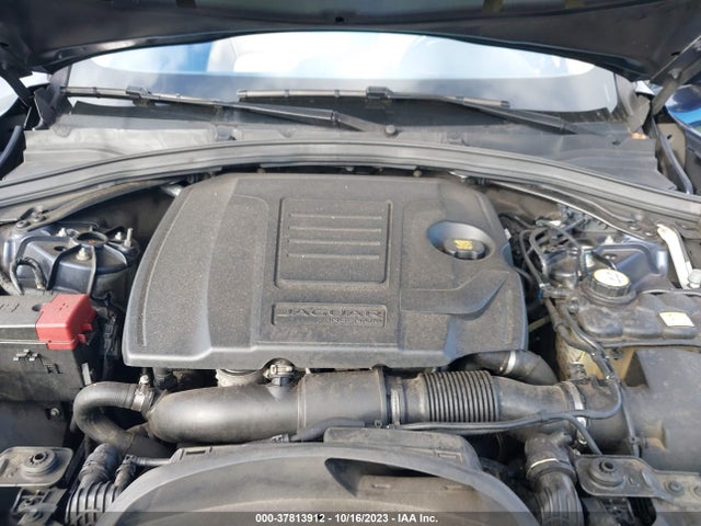 2018 JAGUAR F-PACE SADCJ2FX3JA268387 Photo 9