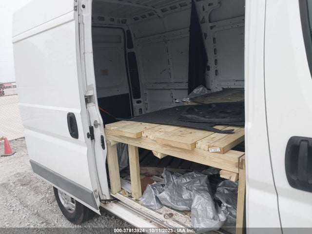 RAM Promaster Cargo Van 2017 3C6TRVBG1HE512242 Image 8