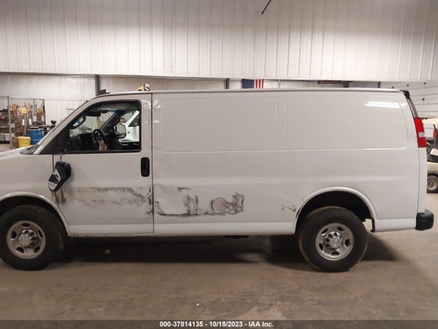 Chevrolet EXPRESS CARGO VAN 2018 1GCWGAFP2J1343971 Image 14