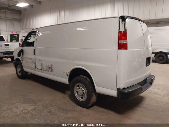 Chevrolet EXPRESS CARGO VAN 2018 1GCWGAFP2J1343971 Image 3