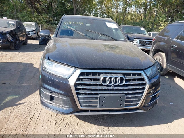 WA1LHAF73HD052320 Audi Q7 Premium Plus