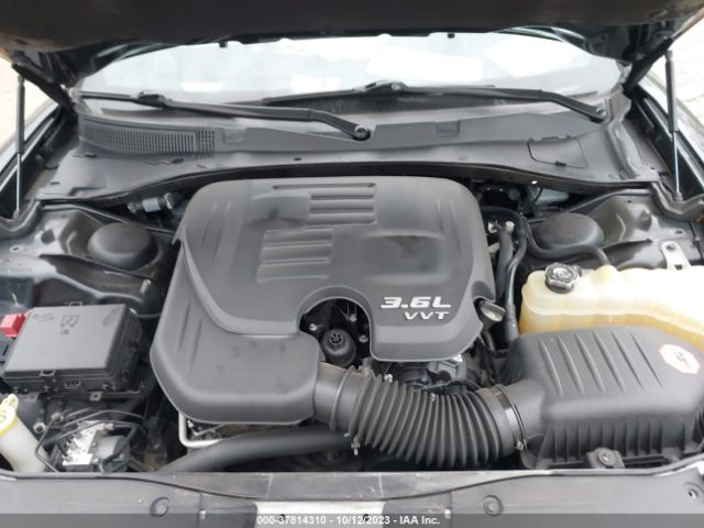 2C3CDXJG6GH305969 Dodge Charger Sxt