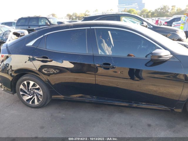 SHHFK7H23JU411641 Honda Civic Hatchback Lx