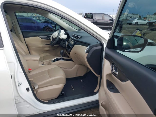 2016 NISSAN ROGUE SV VIN: 5N1AT2MT5GC923624
