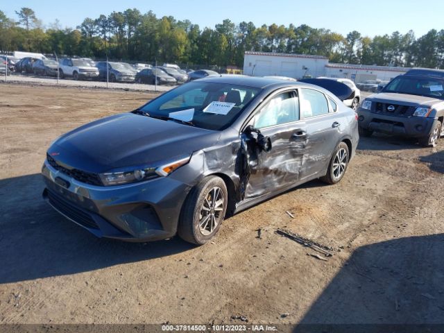 3KPF24AD6PE555646 KIA Forte Lxs