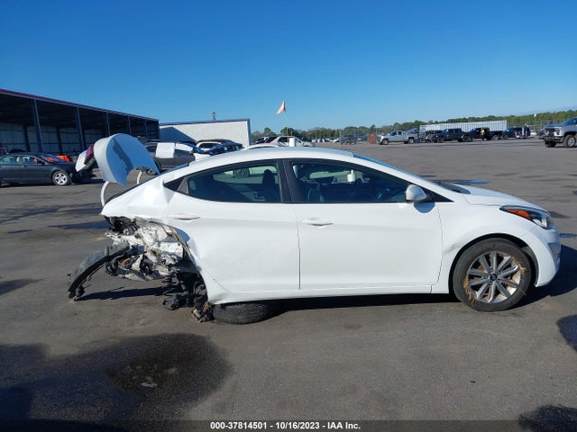 2016 HYUNDAI ELANTRA SE VIN: 5NPDH4AE2GH661098