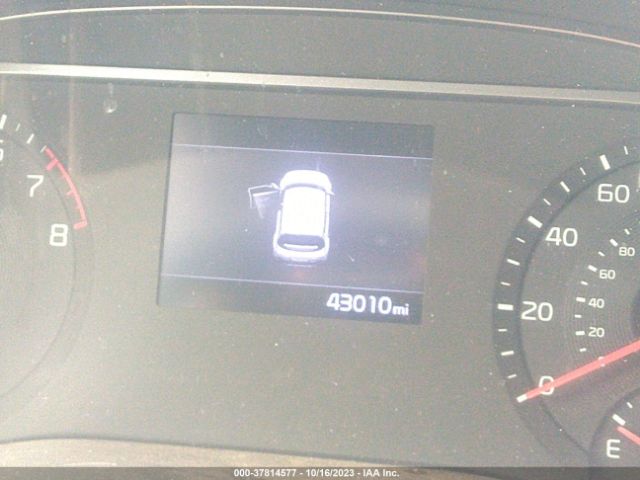 KNDJ23AU1N7177270 KIA SOUL LX