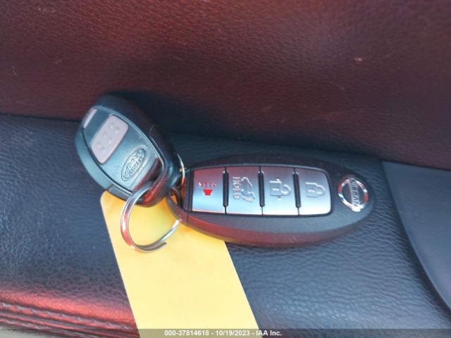 5N1AT2MVXFC788544 Nissan Rogue Sl