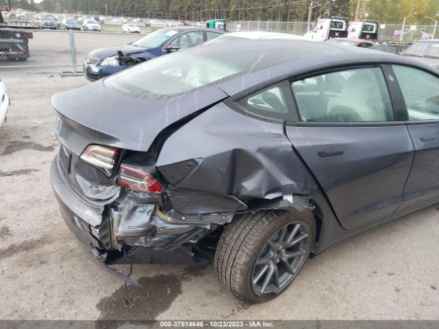 5YJ3E1EA7PF600371 Tesla MODEL 3