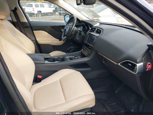 2017 JAGUAR F-PACE SADCS2BV6HA898254 Photo 4