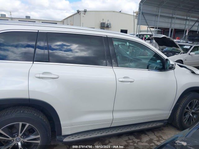Toyota Highlander Xle 2016 5TDKKRFHXGS145851 Image 13
