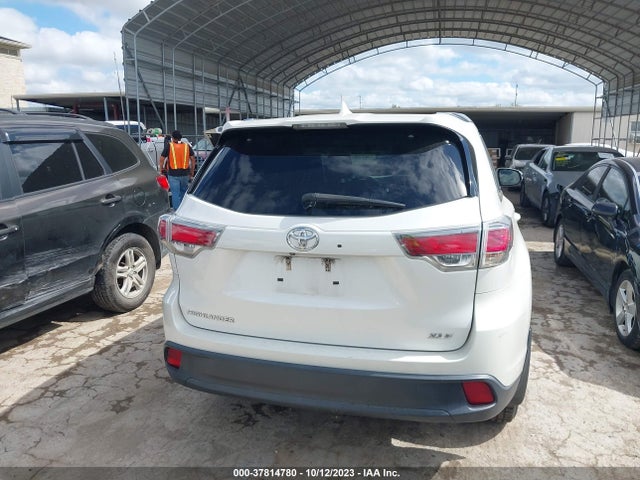 Toyota Highlander Xle 2016 5TDKKRFHXGS145851 Image 16