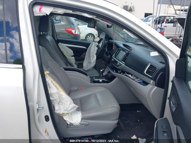 Toyota Highlander Xle 2016 5TDKKRFHXGS145851 Image 5
