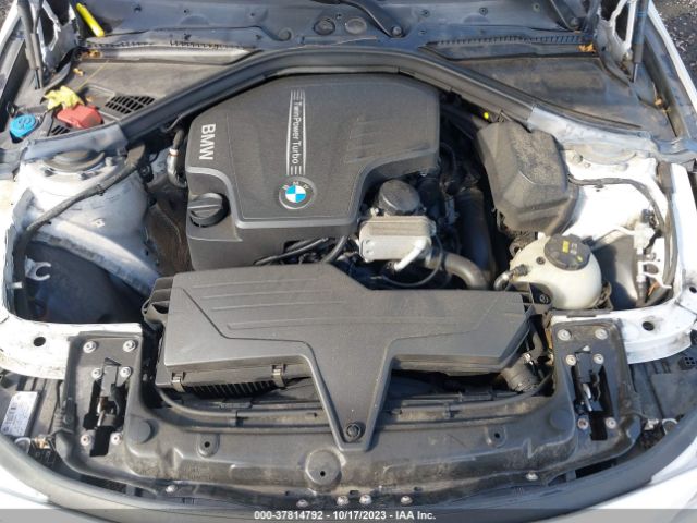 WBA8A3C55JA489562 BMW 3 Series 320i Xdrive