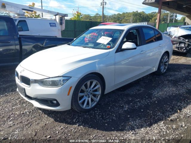 WBA8A3C55JA489562 BMW 3 Series 320i Xdrive
