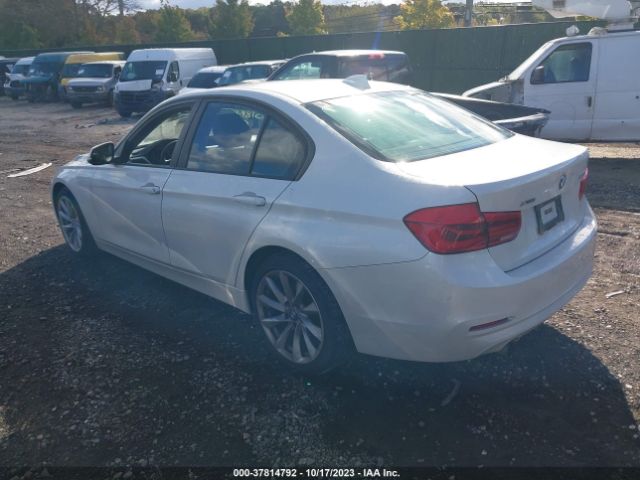 WBA8A3C55JA489562 BMW 3 Series 320i Xdrive