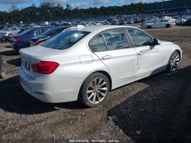 WBA8A3C55JA489562 BMW 3 Series 320i Xdrive