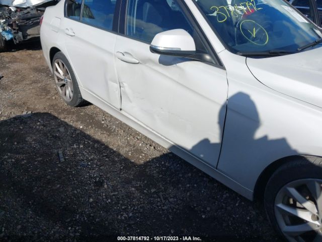 WBA8A3C55JA489562 BMW 3 Series 320i Xdrive