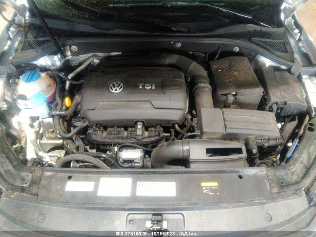 1VWBT7A37HC085220 Volkswagen Passat 1.8t Se