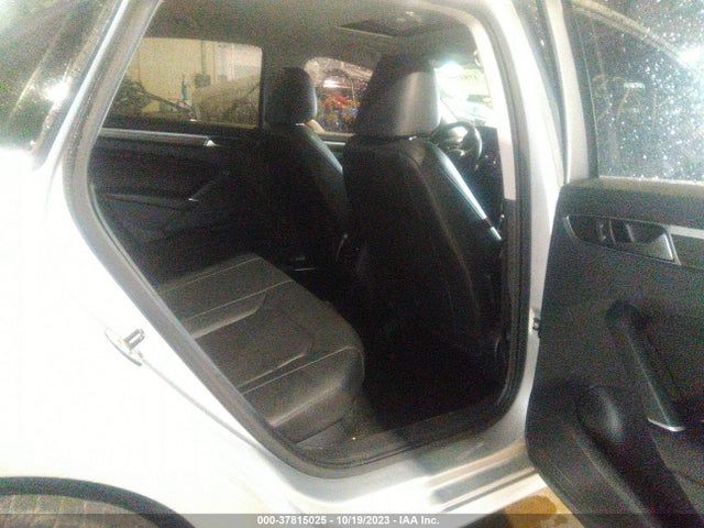 1VWBT7A37HC085220 Volkswagen Passat 1.8t Se