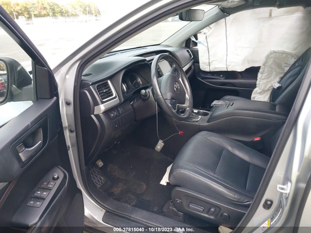 Toyota Highlander Xle/se 2017 5TDJZRFH1HS421794 Image 5