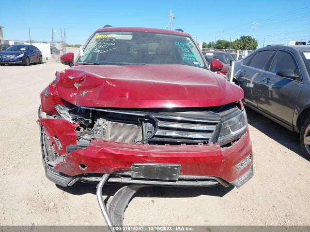 3VV3B7AX3JM081801 Volkswagen Tiguan Sel