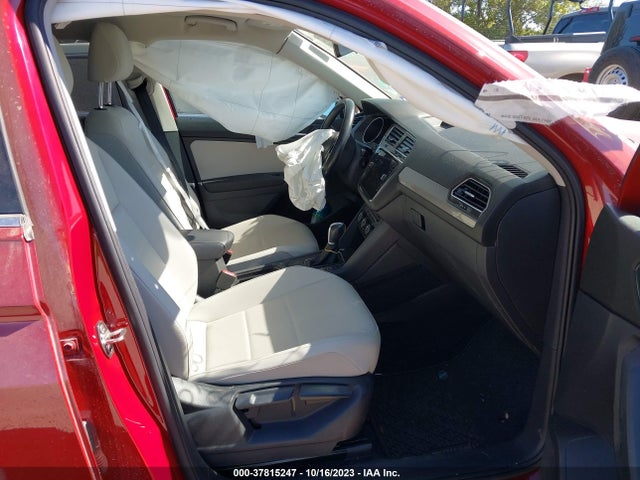 3VV3B7AX3JM081801 Volkswagen Tiguan Sel