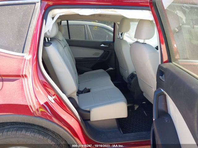 3VV3B7AX3JM081801 Volkswagen Tiguan Sel